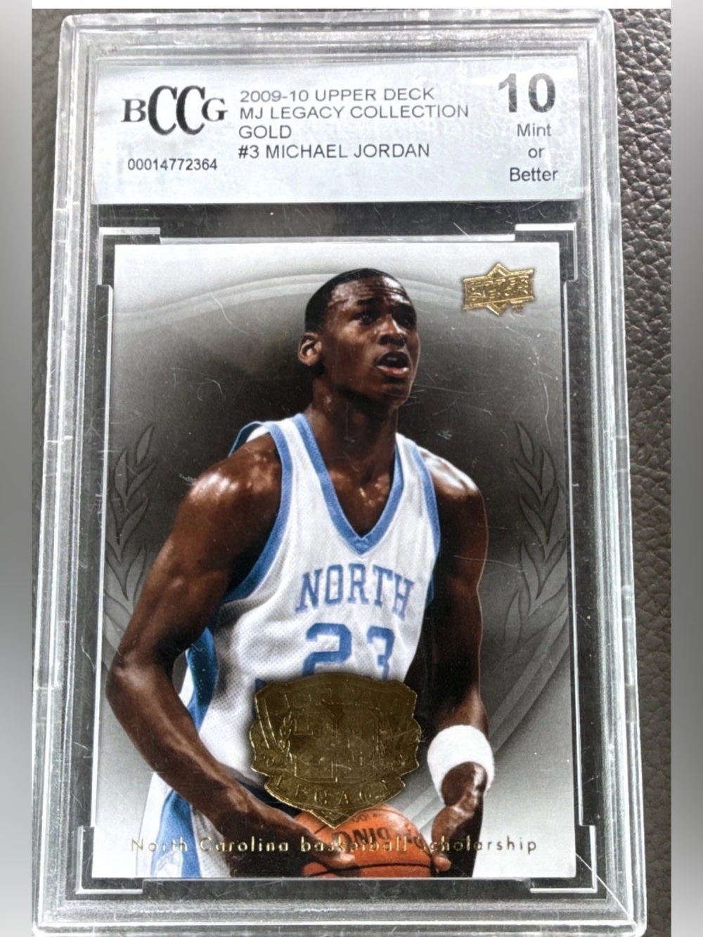 Michael Jordan 2009-10 MJ Legacy Collection Gold Trading Card  BECKETT 10